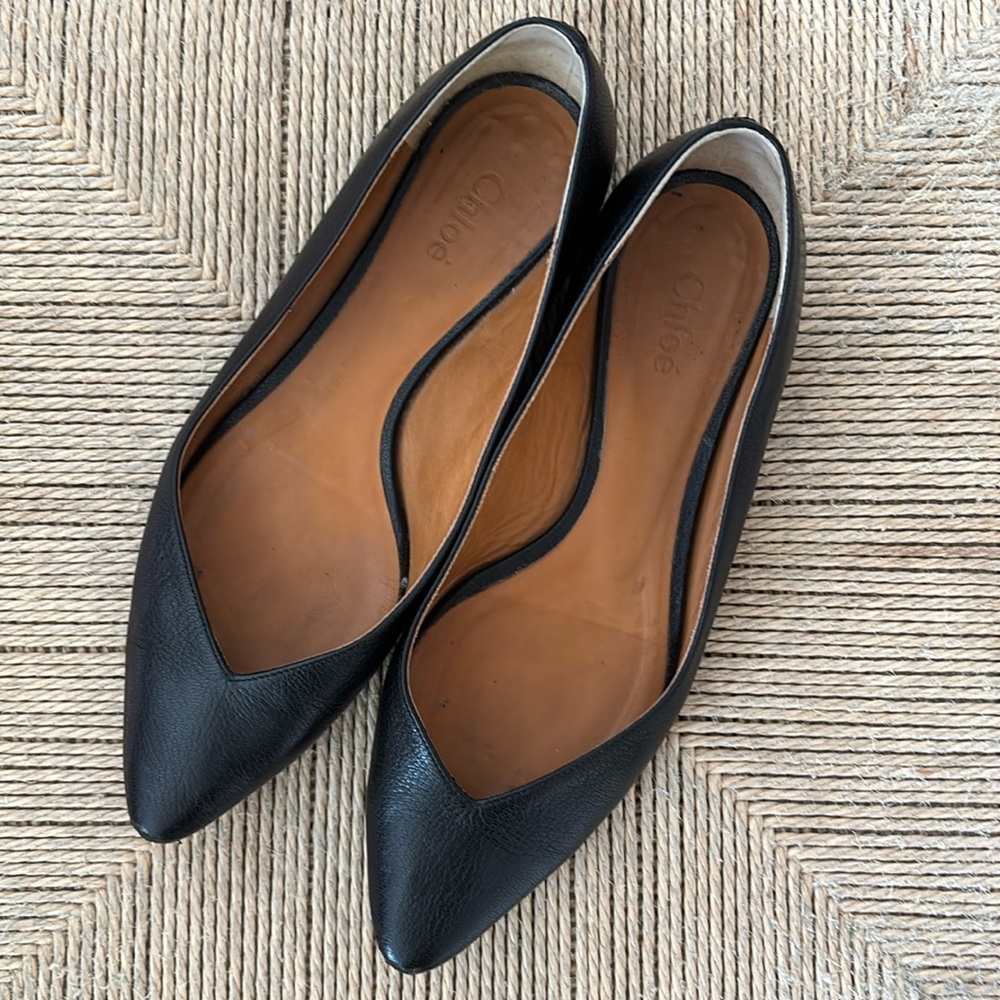 Chloe Italian Leather Pointed Toe Flat Sz 37 black